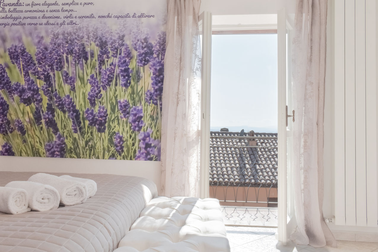 Domus-aromatica-assisi-camera-matrimoniale-in-affitto-lavanda-5